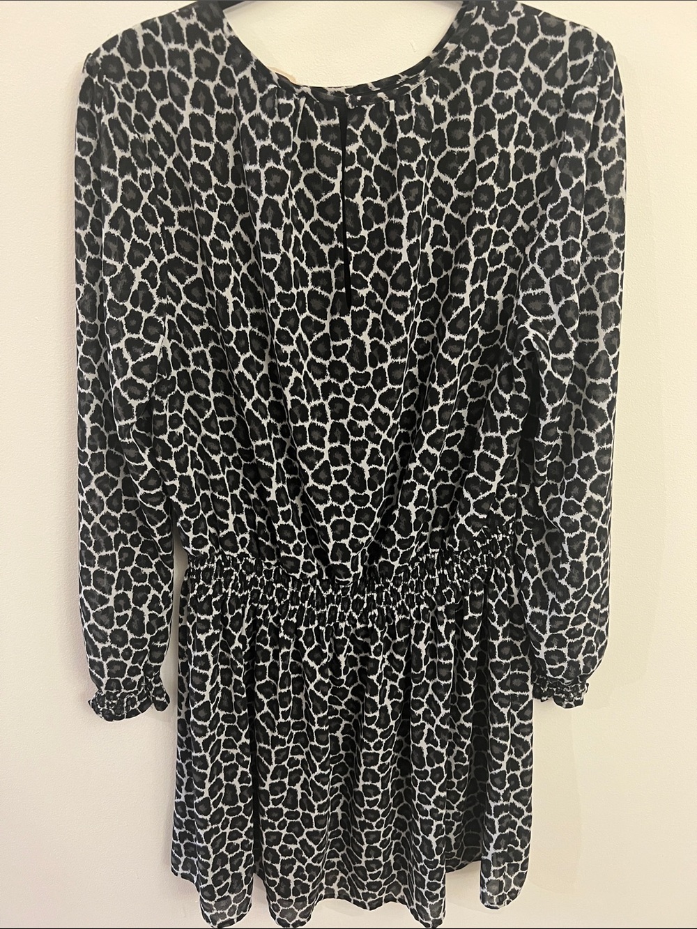 MICHAEL Michael Kors Black and White Leopard Print Long Sleeve Dress - Picture 8 of 8